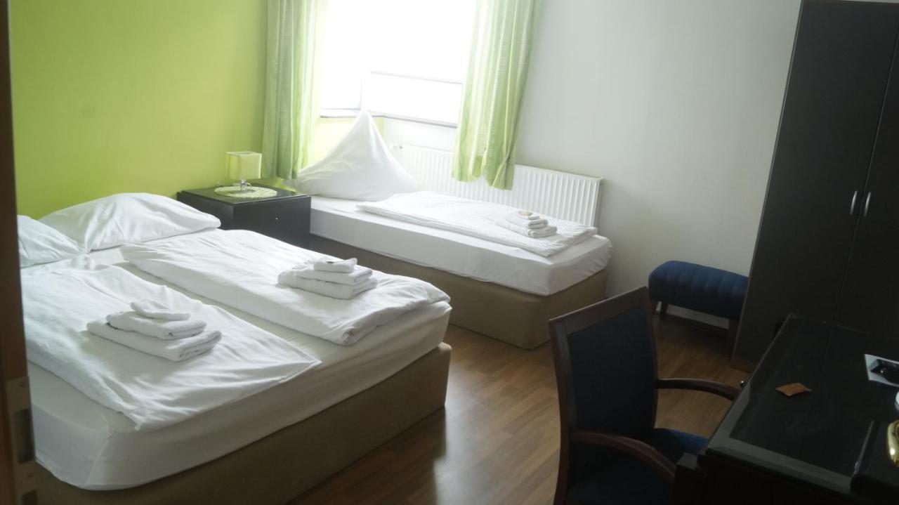 Zum Landhaus Dannenbuettel Sassenburg Εξωτερικό φωτογραφία